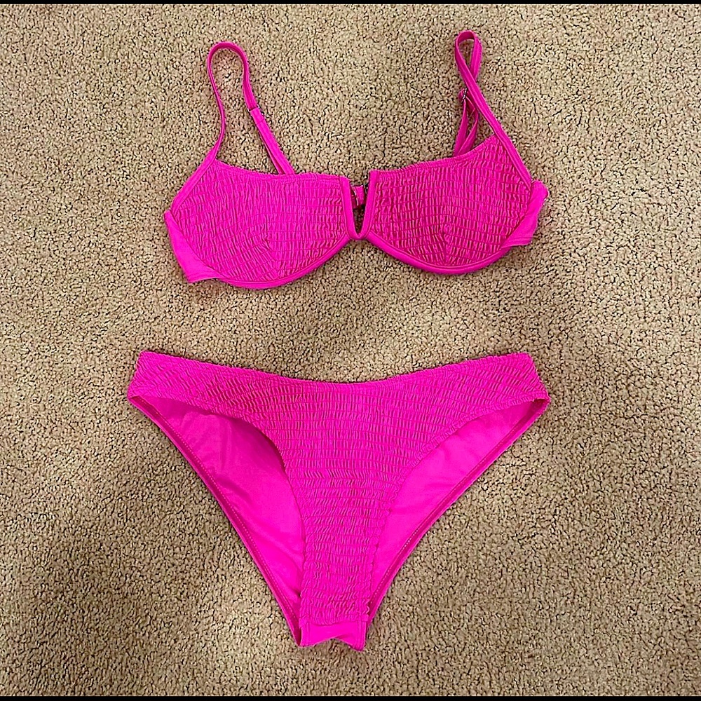 Cute pink bikini! Perfect for summer!